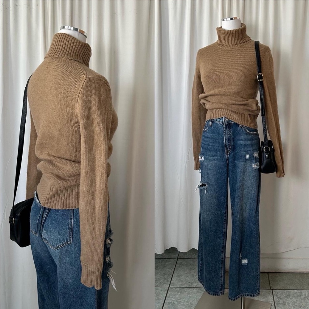 Vintage Cashmere Wool ribbed turtleneck sweater Tan Small. - Picture 2 of 8